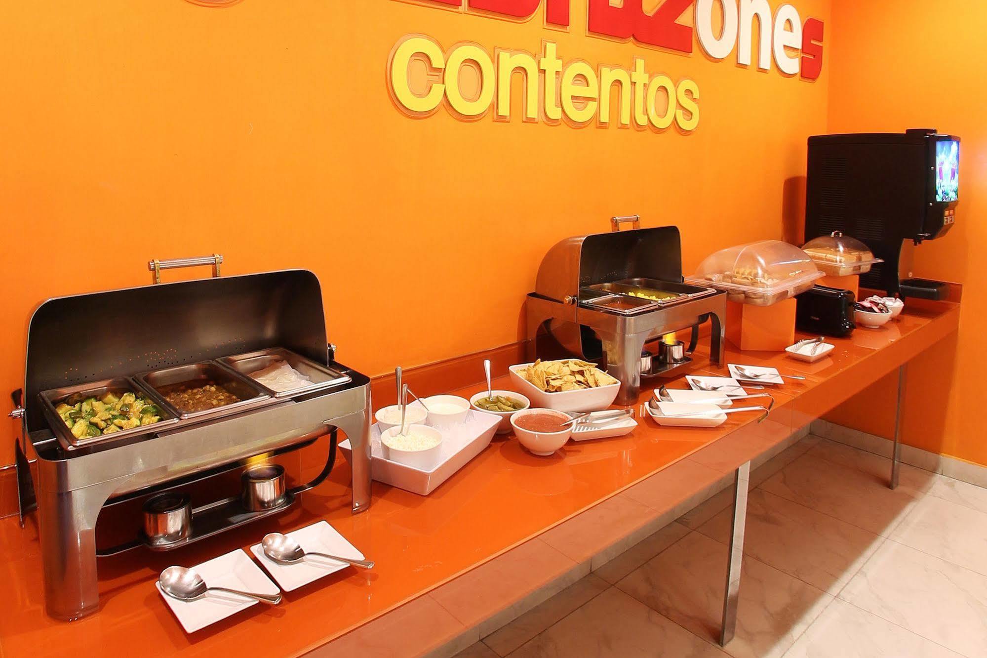 One Queretaro Plaza Galerias Ξενοδοχείο Εξωτερικό φωτογραφία