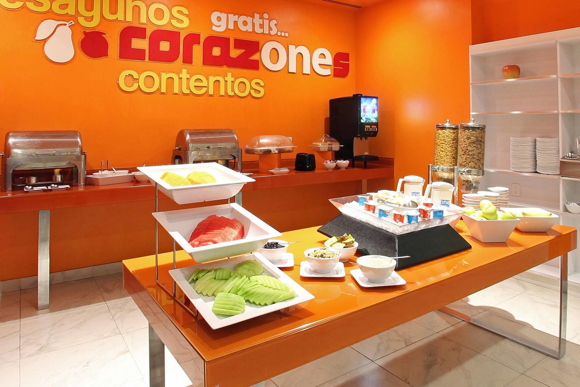 One Queretaro Plaza Galerias Ξενοδοχείο Εξωτερικό φωτογραφία